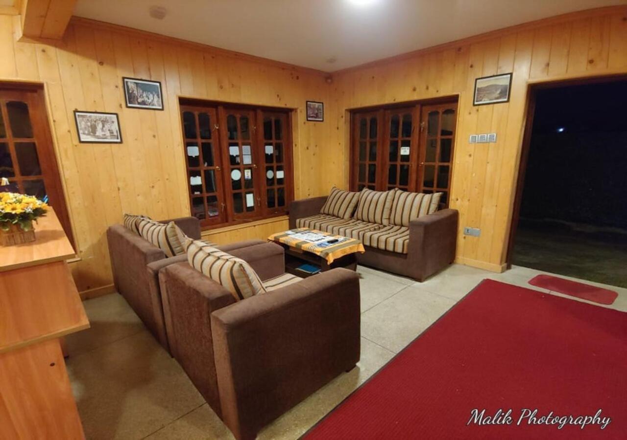 Blue Moon Hotel Нувара-Элия Экстерьер фото