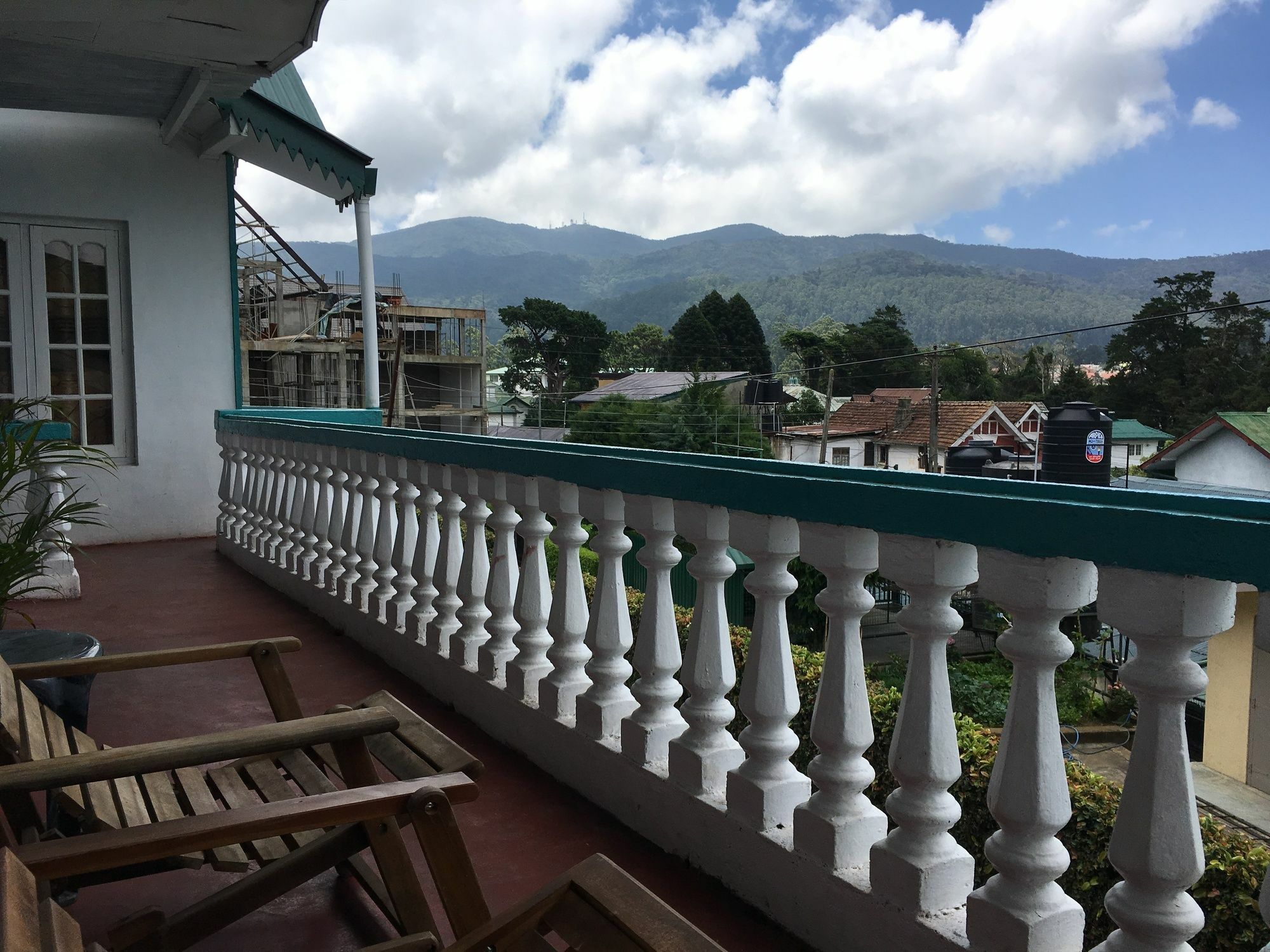 Blue Moon Hotel Нувара-Элия Экстерьер фото